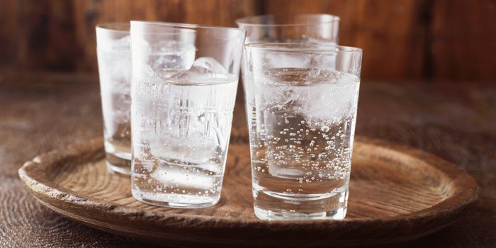 Wellhealthorganic.Com:Some-Amazing-Health-Benefits-Of-Drinking-Water-From-An-Earthen-Pot